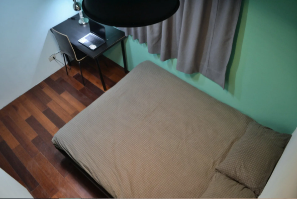 ZX1 - Medium Double Room